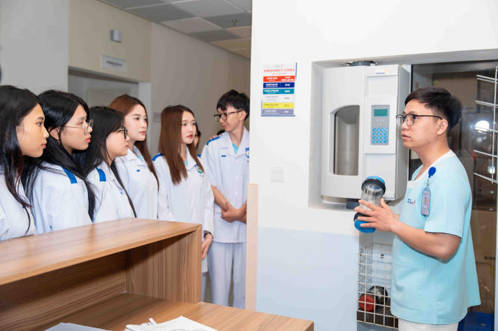 [Video] Khoa Điều dưỡng - Xét nghiệm HUTECH ký kết hợp tác cùng Bệnh viện Gia An 115, tăng cường trải nghiệm thực tiễn cho sinh viên 82