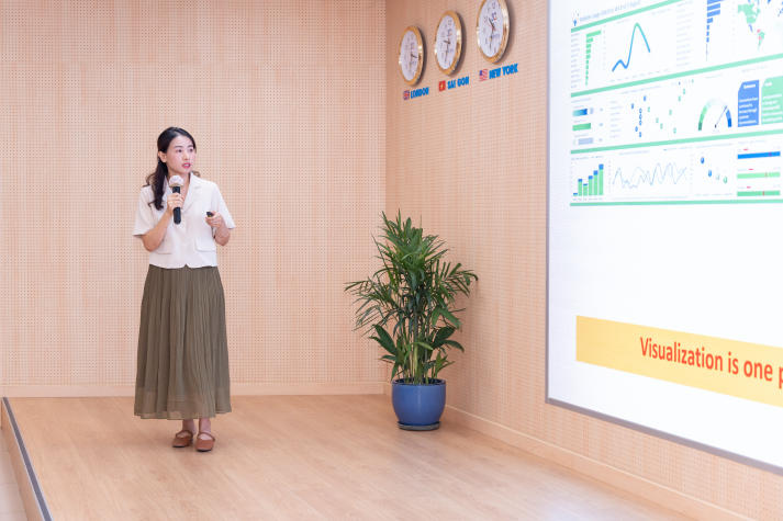 Sinh viên Khoa Công nghệ thông tin định hướng sự nghiệp trong ngành Data Analytics cùng AGEST Việt Nam 82