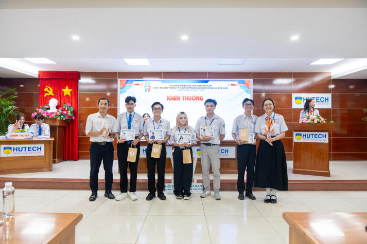 Khởi động "chuyến tàu" nhiệm kỳ mới của Liên Chi hội Truyền thông & Thiết kế HUTECH tại Đại hội lần thứ II 158