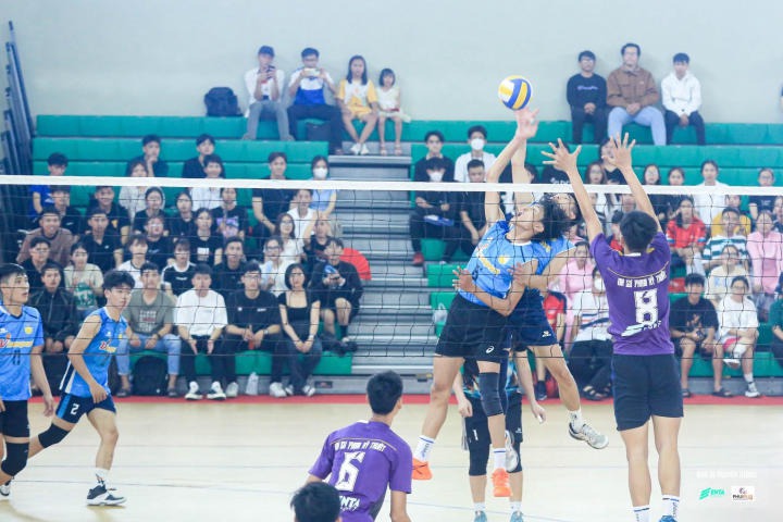 HUTECH đoạt Cúp vô địch “Giải bóng chuyền Trường Đại học Tôn Đức Thắng mở rộng 2023” - TDTU Volleyball Cup 2023 34