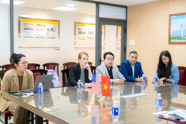 Nhiều cơ hội hợp tác học thuật quốc tế từ buổi làm việc giữa HUTECH và George Mason University Korea 70