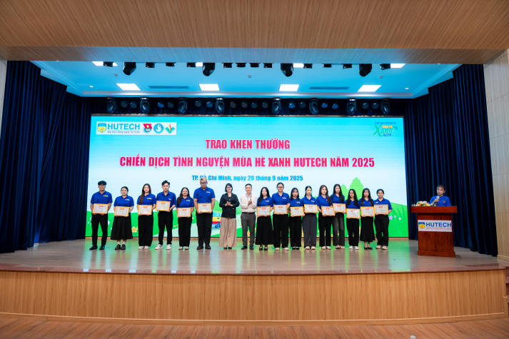Đoàn - Hội HUTECH tổng kết hành trình cống hiến, phát huy tinh thần xung kích trong mùa hè 2025 199