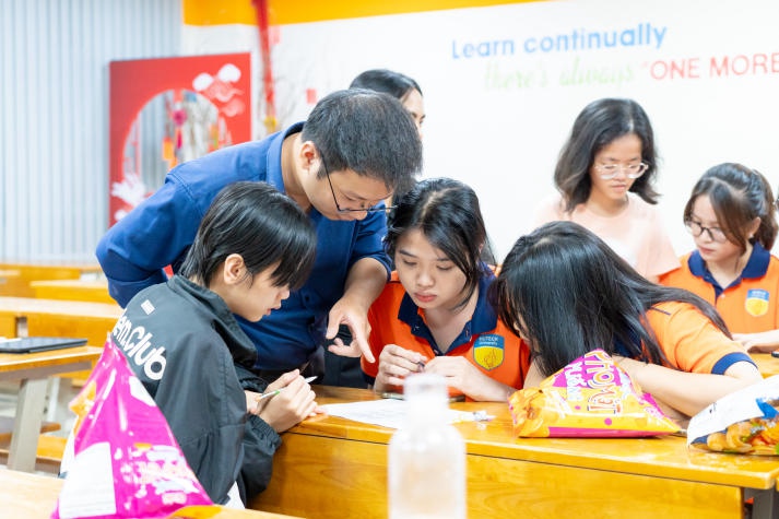 Sinh viên Khoa Trung Quốc học giảm “stress”, trau dồi kỹ năng ngôn ngữ qua buổi sinh hoạt "Tiếng Trung chữa lành" 40