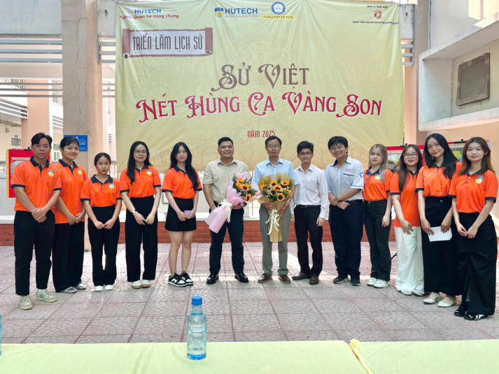 Kết thúc Triển lãm “Sử Việt - Nét hùng ca vàng son”: Dấu mốc trưởng thành của sinh viên ngành Quan hệ công chúng 88