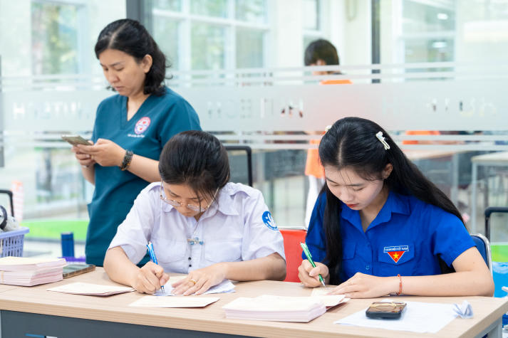 Tuổi trẻ HUTECH lan tỏa yêu thương qua Ngày hội Hiến máu tình nguyện trong Tháng thanh niên 2026 87
