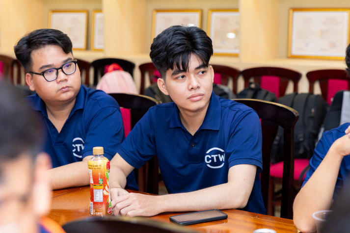 Sinh viên Viện Kỹ thuật mở lối tư duy sản phẩm và phát động Cuộc thi "Thử thách sáng tạo AI & IoT_Bán dẫn cho cuộc sống thông minh" 89