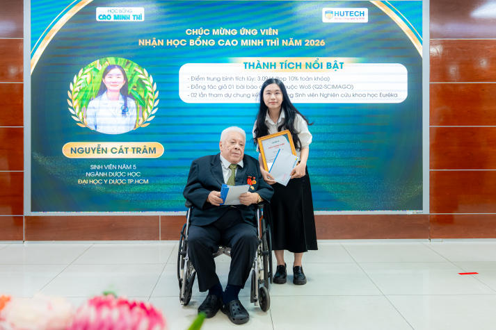 HUTECH trao Học bổng Cao Minh Thì 2026, tiếp sức đam mê nghiên cứu khoa học cho người học trẻ 45