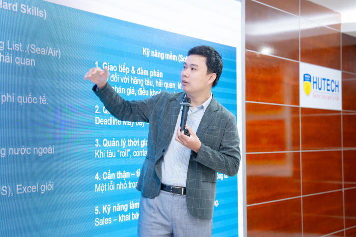 Trải nghiệm phỏng vấn cùng nhà tuyển dụng, sinh viên Khoa Tiếng Anh tăng kỹ năng nghề nghiệp 94