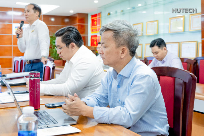 Thầy cô HUTECH lên đường thực hiện nhiệm vụ kiểm tra công tác coi thi tốt nghiệp THPT năm 2025 tại Bà Rịa - Vũng Tàu 36