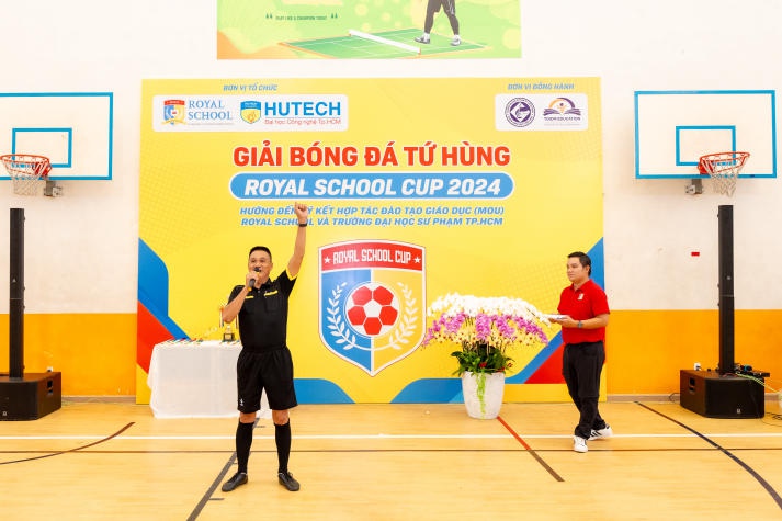 HUTECH lên ngôi Vô địch Giải bóng đá Tứ Hùng Royal School Cup 2024 47