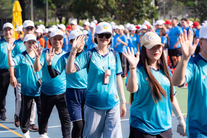 [Video] Bùng nổ tinh thần thể thao, Hội thao CB-GV-NV HUTECH 2026 khởi động mùa tranh tài rực lửa 48