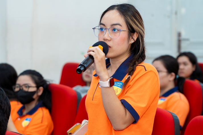 CEO gõ cửa giảng đường, sinh viên HUTECH tự tin khởi nghiệp 103
