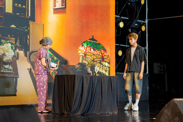 Sinh viên HUTECH thắp sáng niềm tự hào Việt qua chuỗi đồ án nghệ thuật hoành tráng 133