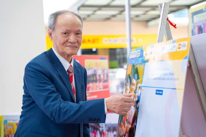 Chung kết HUTECH Photo Awards 2025: Không gian ảnh đặc biệt chào tuổi 30 rực rỡ của HUTECH 35