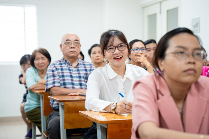 HUTECH tập huấn cán bộ coi thi: Sẵn sàng cho kỳ thi học kỳ 1A năm học 2025-2026 nghiêm túc, hiệu quả 70