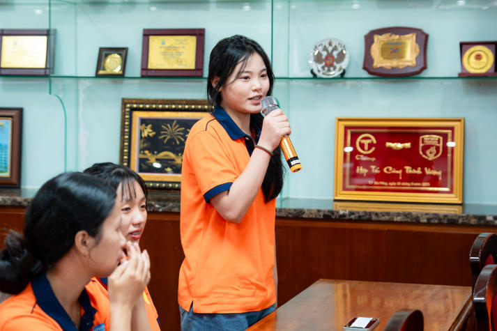 Ngoại ngữ, kỹ năng mềm và bản lĩnh nghề nghiệp: Hành trang sinh viên HUTECH cần có thời hội nhập 51