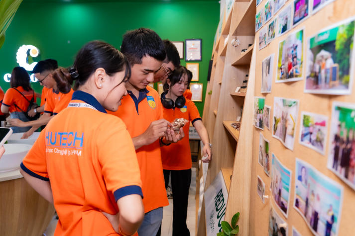 HUTECH Startup Tour 2025: Sinh viên HUTECH trải nghiệm thực tế khởi nghiệp tại Bến Tre 48