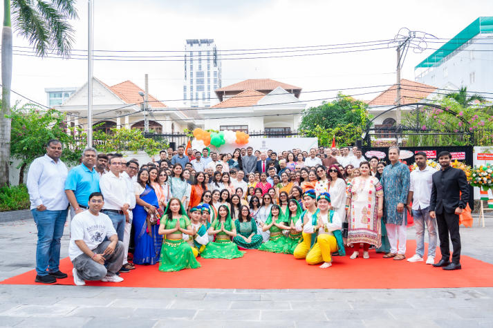HUTECH hòa nhịp lan tỏa sắc màu văn hóa Ấn Độ tại Lễ kỷ niệm 79 năm Ngày Độc lập 95