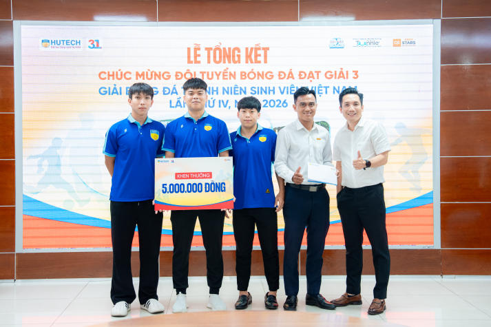 Đội bóng sinh viên HUTECH giành hạng Ba toàn quốc Giải Bóng đá Thanh niên sinh viên Việt Nam lần IV 30