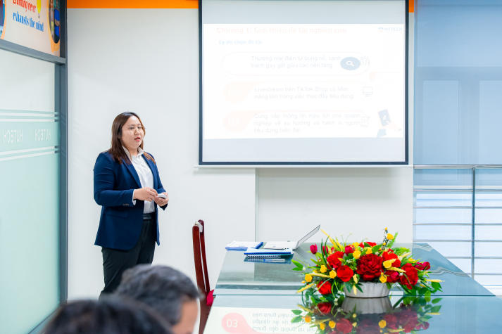 Nhiều giải pháp quản trị thực tiễn được trình bày tại buổi bảo vệ luận văn/đề án Thạc sĩ Quản trị kinh doanh 58