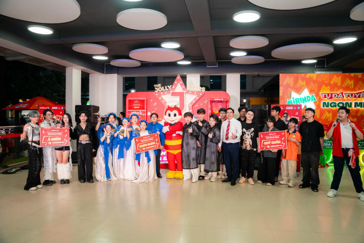 Fire Power Crew đăng quang cuộc thi The Jolly Stars 69