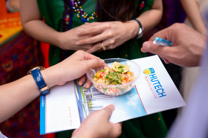 [Video] Sinh viên HUTECH “chạm” vào đa sắc văn hóa tại HUTECH Global Festival 2025 119