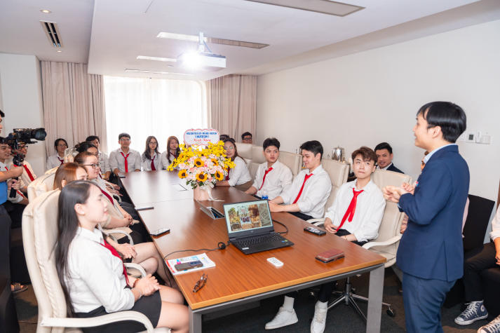 Trải nghiệm đẳng cấp 5 sao: Sinh viên Quản trị nhà hàng học hỏi thực tế tại Hôtel Des Arts Saigon 30