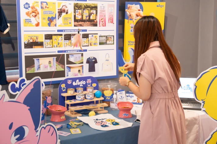 Sinh viên Thiết kế đồ họa trình làng đồ án nhận diện thương hiệu giàu tính sáng tạo 72