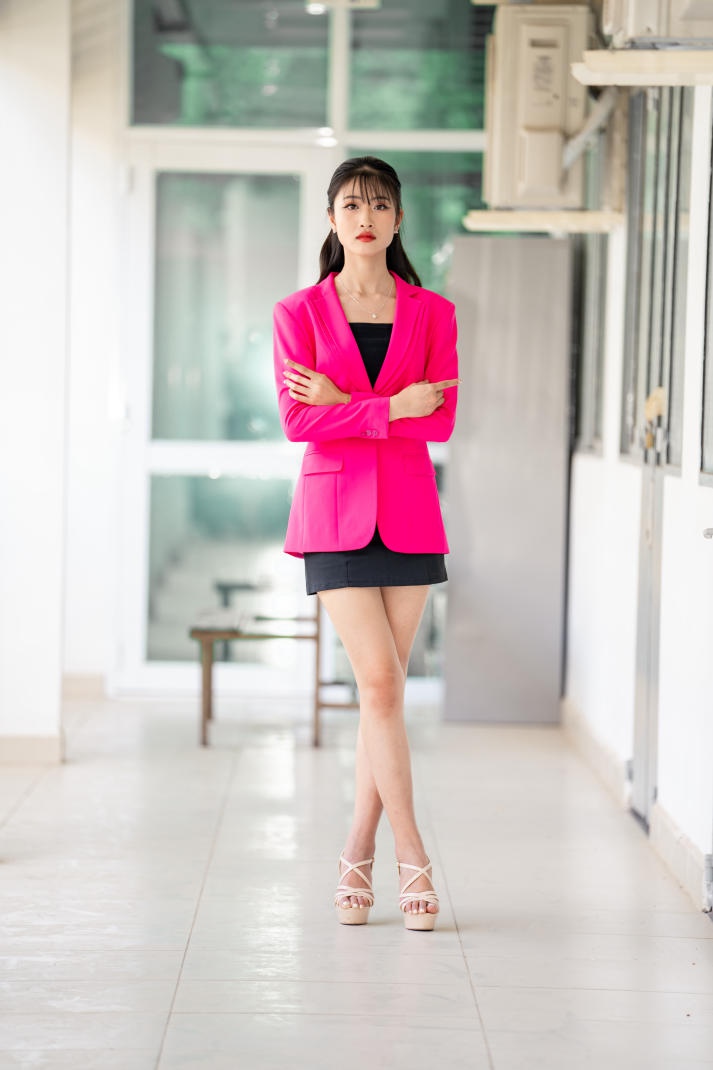 [Ảnh] Trai tài gái sắc HUTECH tự tin “show” nét đẹp năng động đậm chất Gen Z tại đa sân chơi 139