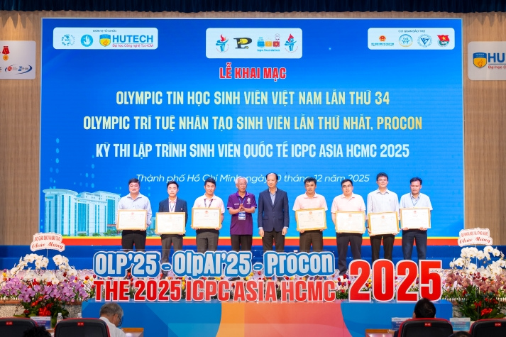 Trang trọng lễ khai mạc OLP’25, OlpAI’25, Procon’25 và ICPC Asia HCMC 2025 96