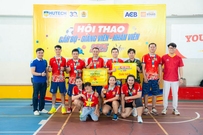 [Hội thao CB-GV-NV HUTECH 2025]: TT.TVTS-TT.TrT-TT.Mar-PTTH, P.ĐT-P.KT-TT.DHS bảo vệ thành công ngôi vương Bóng chuyền nam, nữ 70