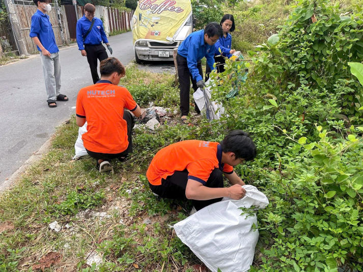 Tháng Thanh niên rực rỡ của sinh viên Khoa Marketing - Kinh doanh quốc tế 85