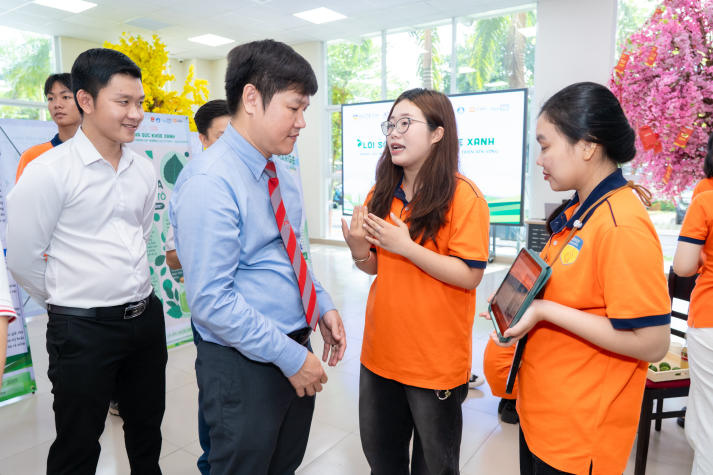 Lối sống xanh - Sức khỏe xanh: Sinh viên HUTECH kiến tạo tương lai bằng hành động bền vững 123