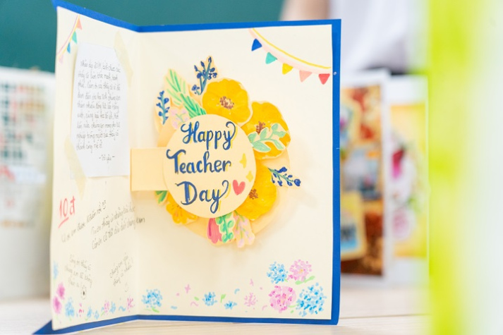 [Ảnh] Sáng tạo và tri ân: Cuộc thi thiết kế thiệp 20/11 của Khoa Kiến trúc - Mỹ thuật HUTECH 54