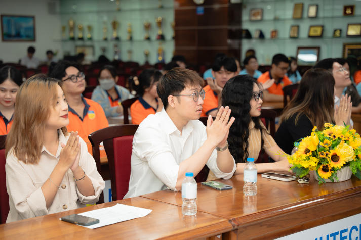 Giữ trọn y đức, vững bước vào nghề cùng sinh viên Khoa Điều dưỡng và Xét nghiệm 46