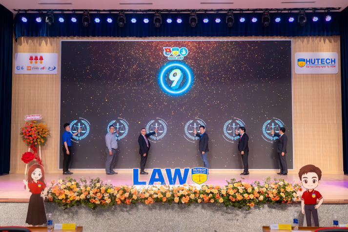 Tân sinh viên Khoa Luật khóa 2025 chính thức bước vào hành trình chinh phục kiến thức pháp lý 87