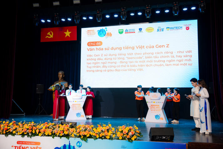 Sinh viên HUTECH tỏa sáng tại Cuộc thi Hùng biện tiếng Việt Khối thi đua 21 năm học 2024-2025 75