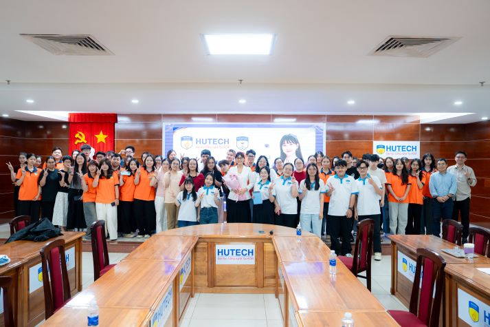 Ứng dụng AI trong học tập, nghiên cứu khoa học và phát triển bản thân cùng sinh viên Khoa Dược 62