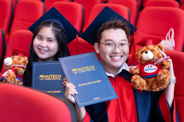 Sinh viên HUTECH đăng ký tham dự Lễ trao bằng tốt nghiệp đợt 02/2025 23