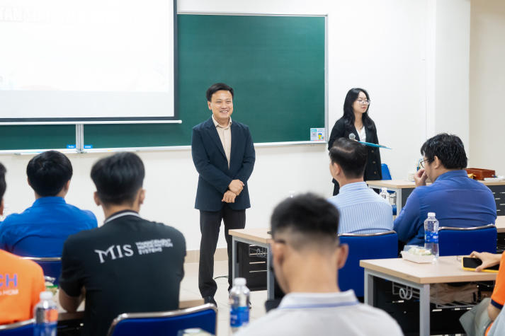 Sôi nổi ngày hội Chào đón Tân sinh viên Khoa Hệ thống thông tin quản lý: Khởi đầu hành trình kết nối công nghệ và kinh tế 20