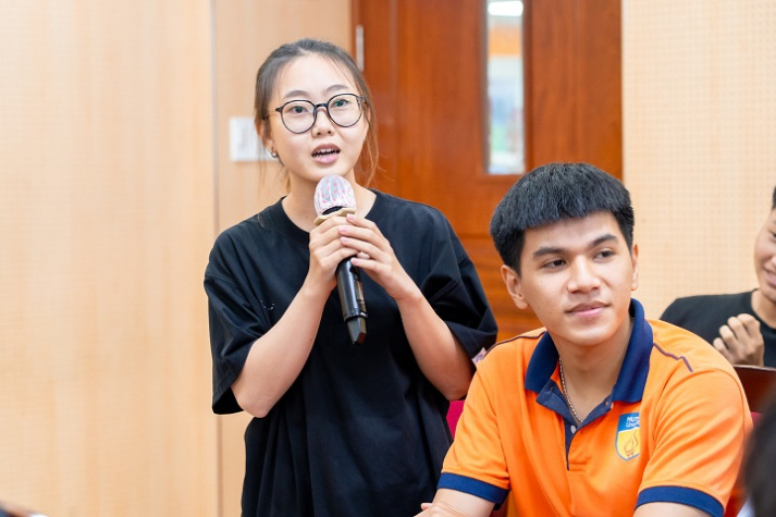 Chuỗi Seminar HUTECH Innovatalk: Truyền cảm hứng cho sinh viên về tư duy phát triển bền vững 140