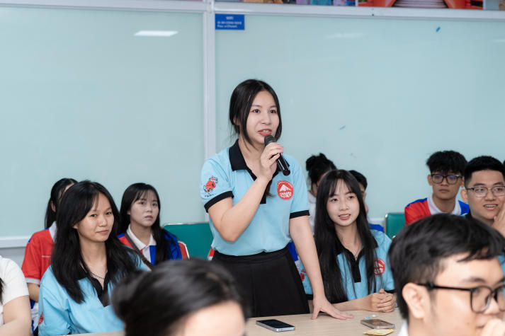 Sinh viên VJIT “đọc vị” văn hóa giao tiếp Nhật Bản cùng MC Đài phát thanh Osaka (Nhật Bản) 93