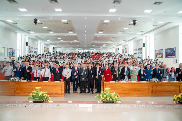 66 doanh nghiệp “đổ bộ” HUTECH Career Day 2023 mang đến hơn 4.800 đầu việc cho sinh viên 9