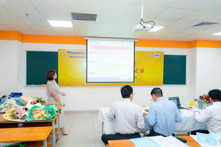 Kết tinh tri thức, giải mã thị trường qua từng luận văn/đề án Thạc sĩ ngành Kế toán, Tài chính - Ngân hàng tại HUTECH 86