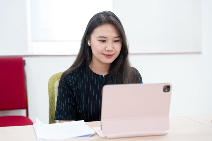 Sinh viên Tài chính - Thương mại mở rộng cơ hội việc làm tại “HUTECH Online Summer Career 2026” 14