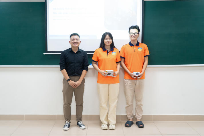 Sôi nổi ngày hội Chào đón Tân sinh viên Khoa Hệ thống thông tin quản lý: Khởi đầu hành trình kết nối công nghệ và kinh tế 60