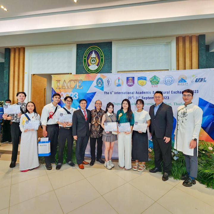 Giảng viên và sinh viên Khoa Tiếng Anh HUTECH tham dự chương trình trao đổi học thuật và văn hóa tại Thái Lan 9
