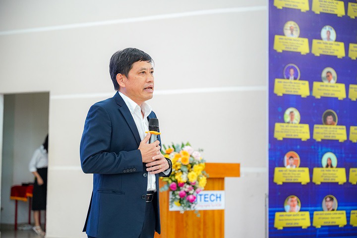 Khoa Công nghệ thông tin HUTECH tưng bừng chào đón tân binh về ngôi nhà chung 73