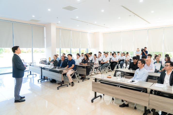 VJIT và Khu công nghiệp chuyên sâu Phú Mỹ 3 trao đổi hợp tác đào tạo gắn với thực tiễn doanh nghiệp 27