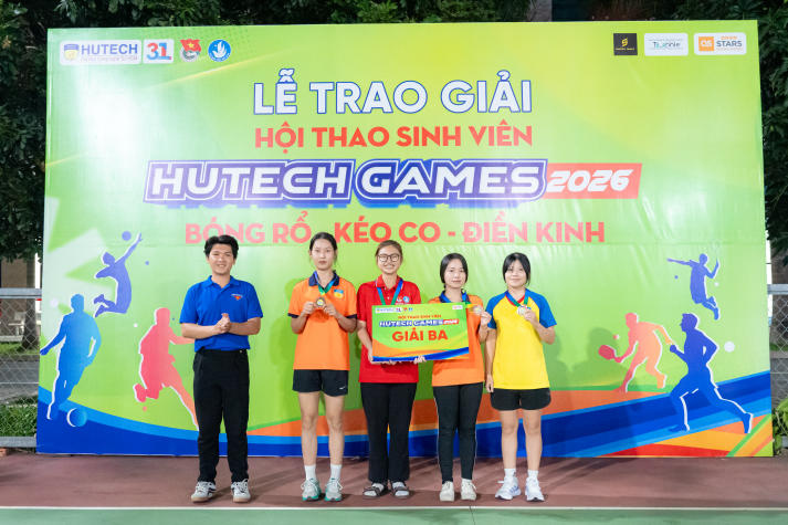 [HUTECH Games 2026] Nóng dần với những màn kéo co quyết liệt và điền kinh bứt tốc 477